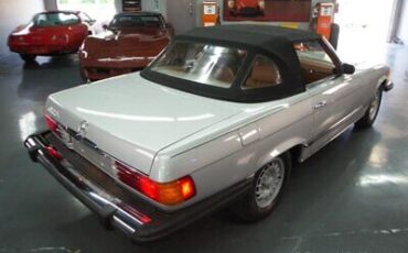 Mercedes-Benz-SL-Class-Cabriolet-1976-5