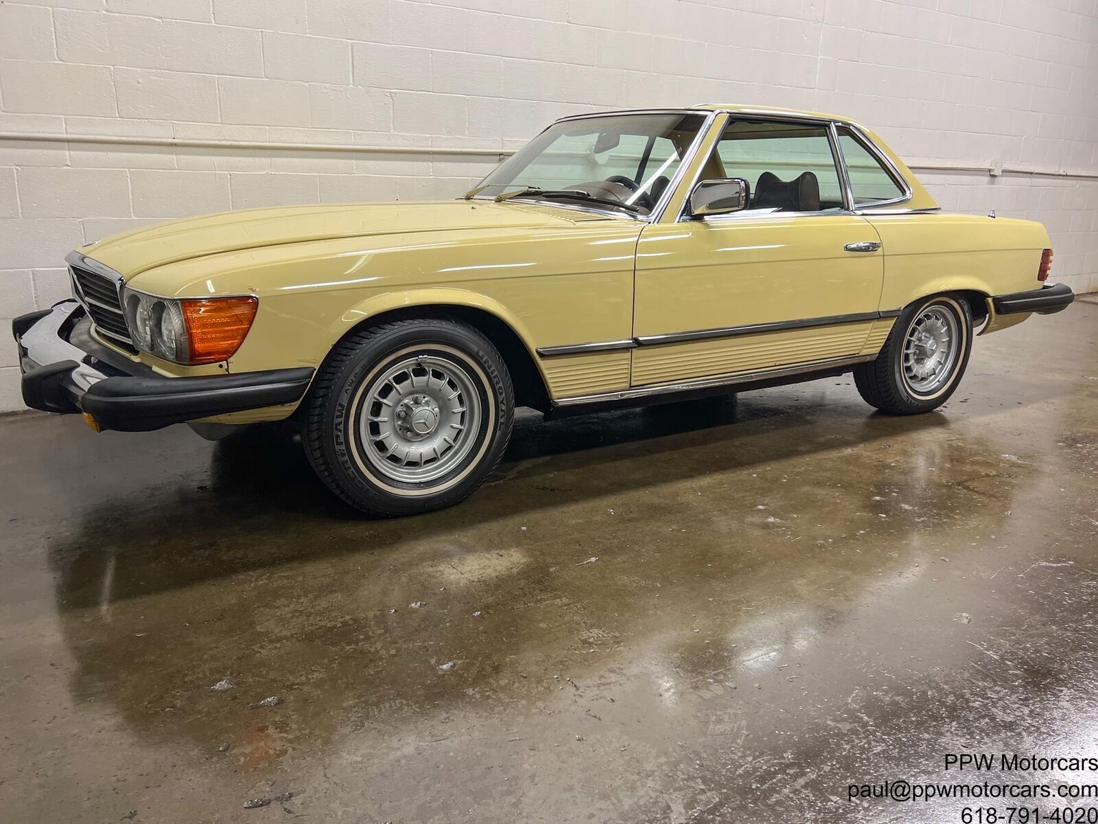 Mercedes-Benz-SL-Class-Cabriolet-1977-13