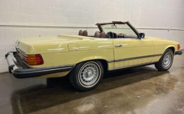 Mercedes-Benz-SL-Class-Cabriolet-1977-20