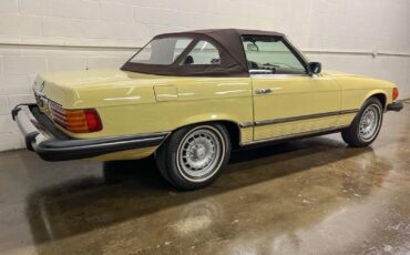 Mercedes-Benz-SL-Class-Cabriolet-1977-26