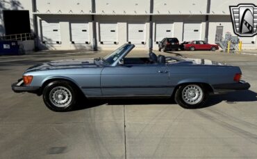 Mercedes-Benz-SL-Class-Cabriolet-1977-4