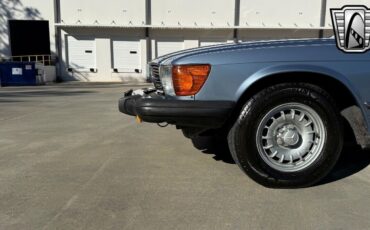 Mercedes-Benz-SL-Class-Cabriolet-1977-8