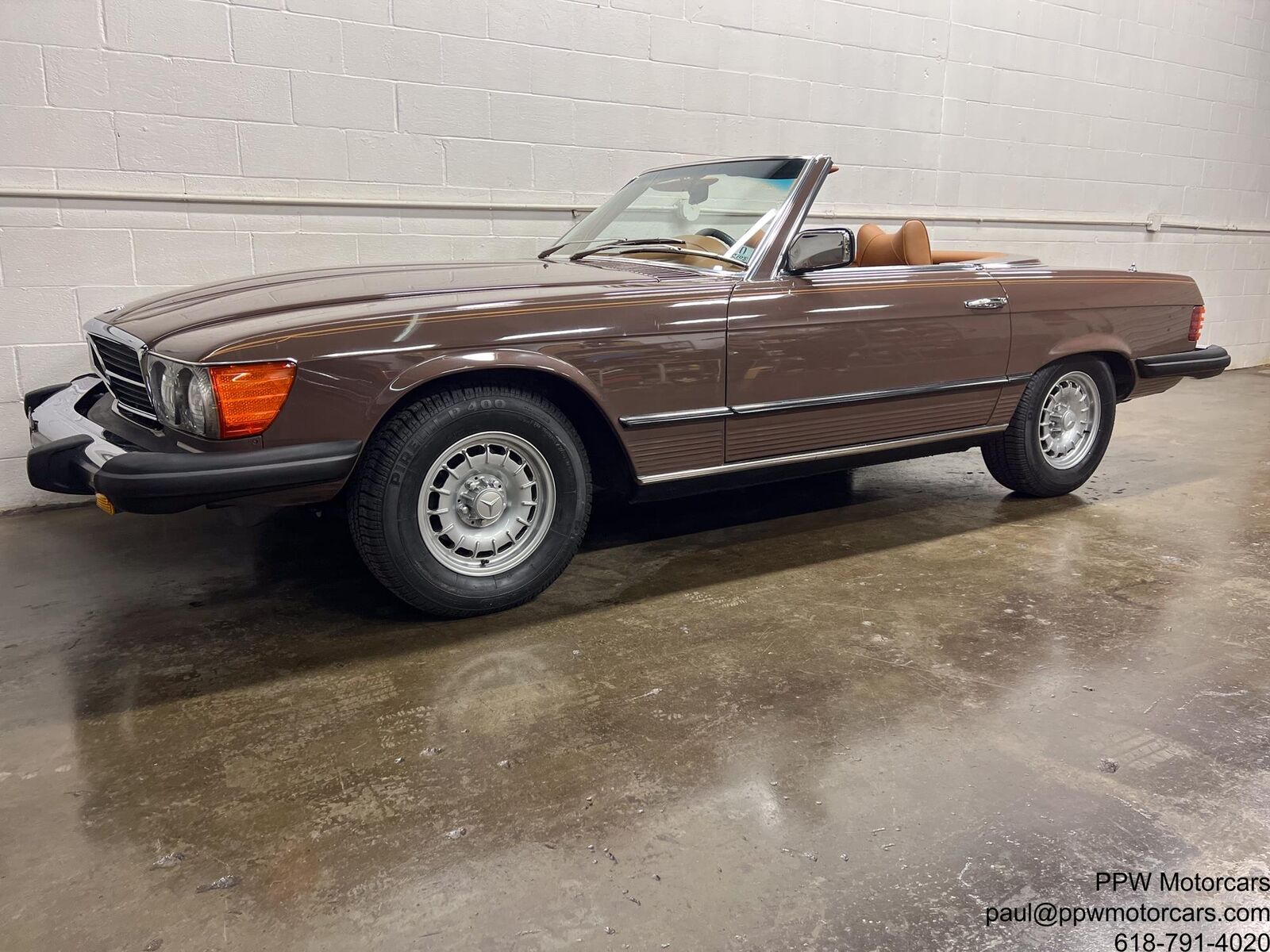 Mercedes-Benz-SL-Class-Cabriolet-1978-1