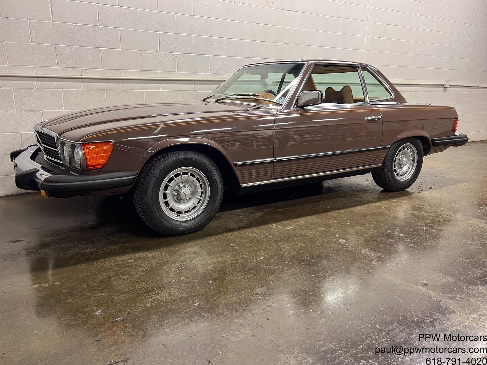 Mercedes-Benz-SL-Class-Cabriolet-1978-13