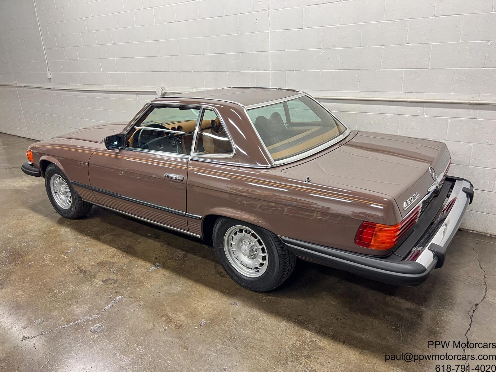 Mercedes-Benz-SL-Class-Cabriolet-1978-17