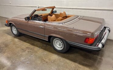 Mercedes-Benz-SL-Class-Cabriolet-1978-5