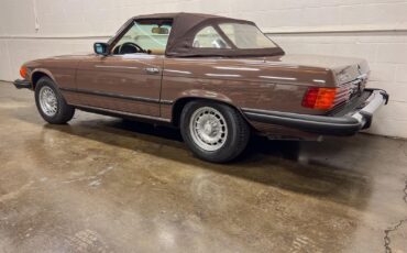 Mercedes-Benz-SL-Class-Cabriolet-1978-8