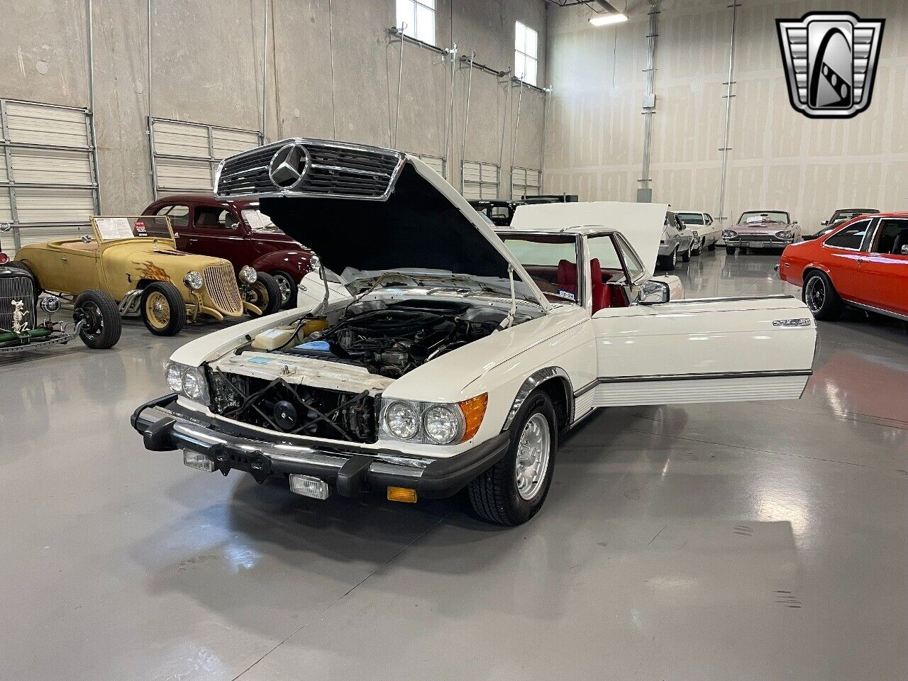 Mercedes-Benz-SL-Class-Cabriolet-1979-6