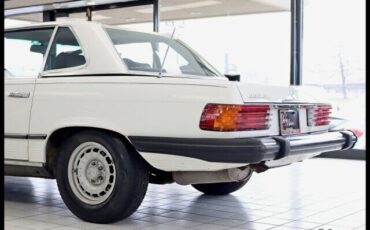 Mercedes-Benz-SL-Class-Cabriolet-1980-10