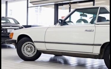 Mercedes-Benz-SL-Class-Cabriolet-1980-11