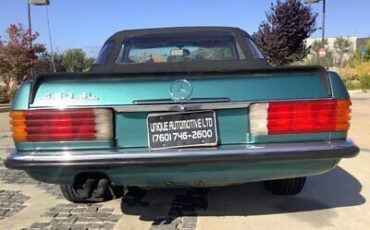 Mercedes-Benz-SL-Class-Cabriolet-1980-15