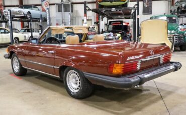 Mercedes-Benz-SL-Class-Cabriolet-1980-5