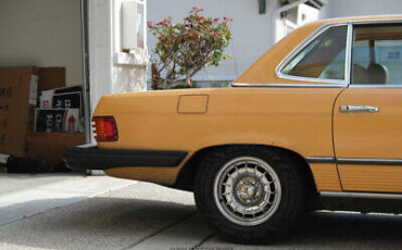 Mercedes-Benz-SL-Class-Cabriolet-1980-9