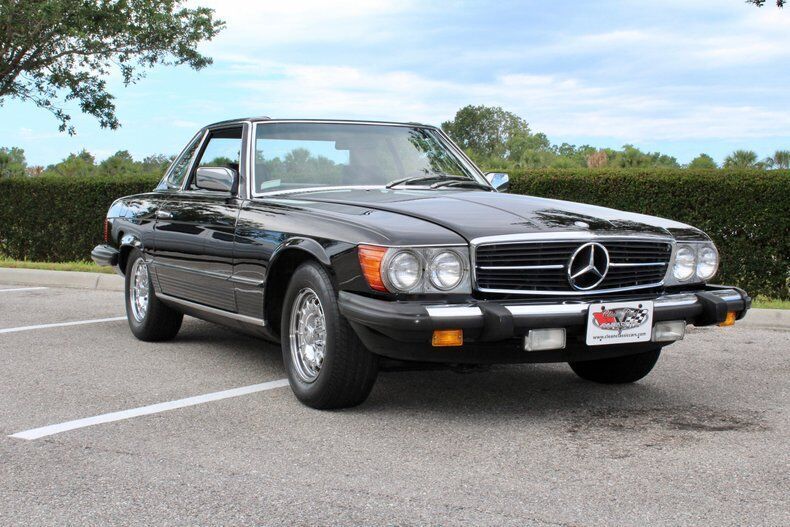 Mercedes-Benz-SL-Class-Cabriolet-1981-4