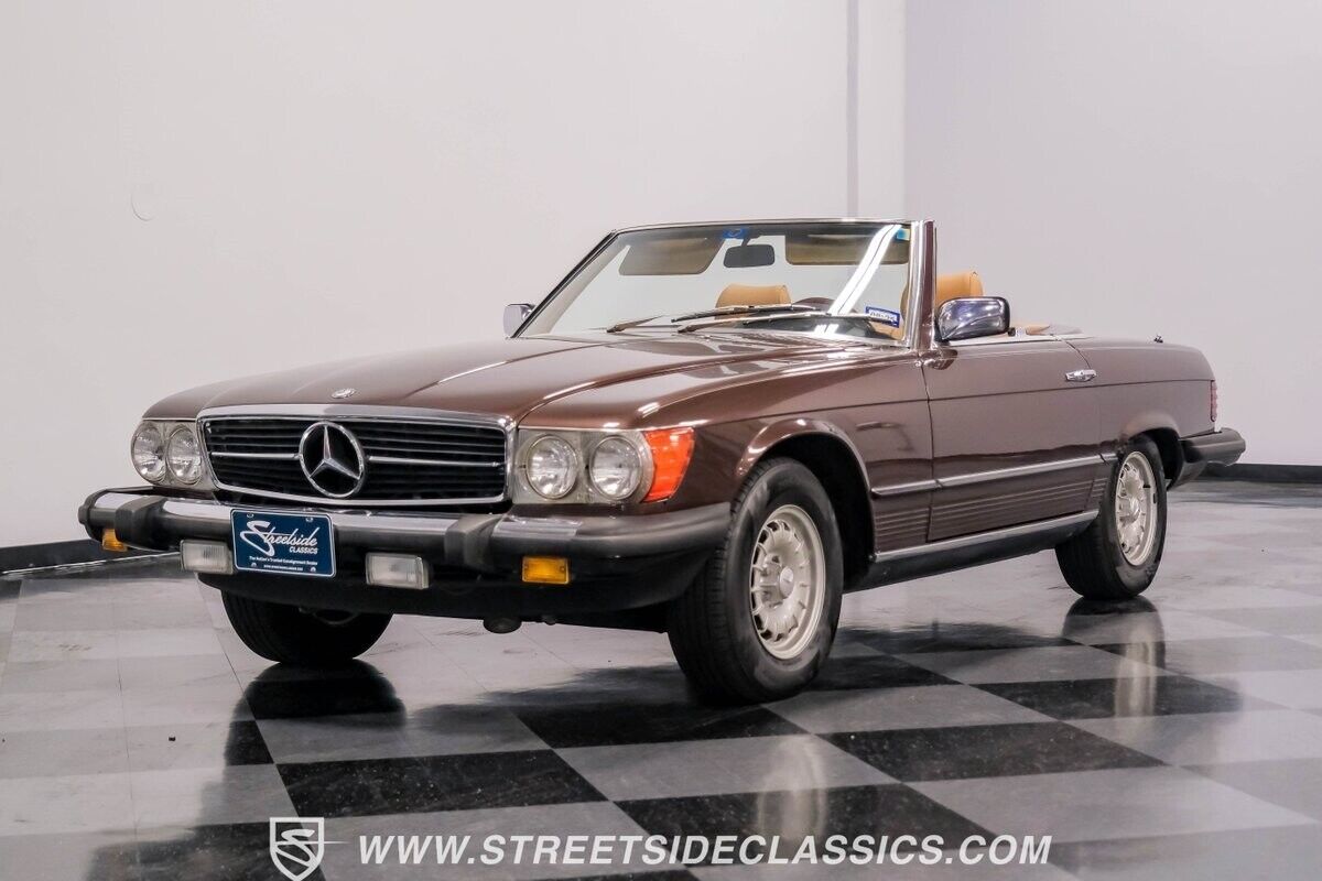 Mercedes-Benz-SL-Class-Cabriolet-1982-5