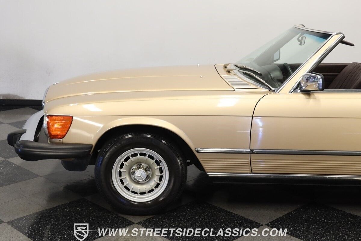 Mercedes-Benz-SL-Class-Cabriolet-1983-21