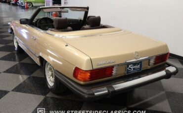 Mercedes-Benz-SL-Class-Cabriolet-1983-7