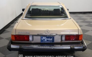 Mercedes-Benz-SL-Class-Cabriolet-1983-8