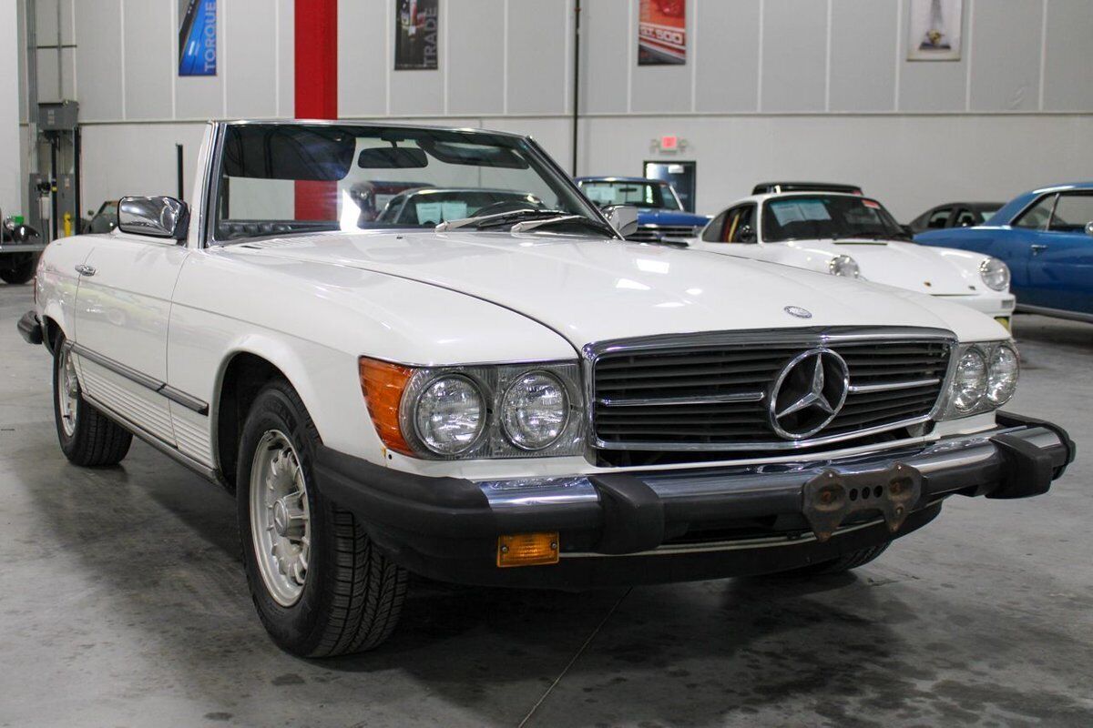 Mercedes-Benz-SL-Class-Cabriolet-1984-10