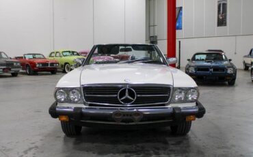 Mercedes-Benz-SL-Class-Cabriolet-1984-11