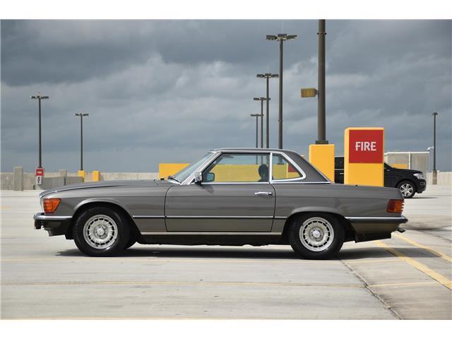 Mercedes-Benz-SL-Class-Cabriolet-1984-5