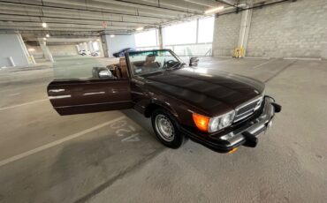 Mercedes-Benz-SL-Class-Cabriolet-1985-5