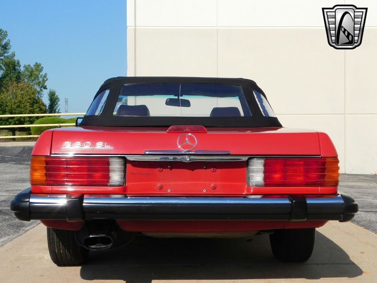 Mercedes-Benz-SL-Class-Cabriolet-1985-6