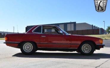 Mercedes-Benz-SL-Class-Cabriolet-1985-7