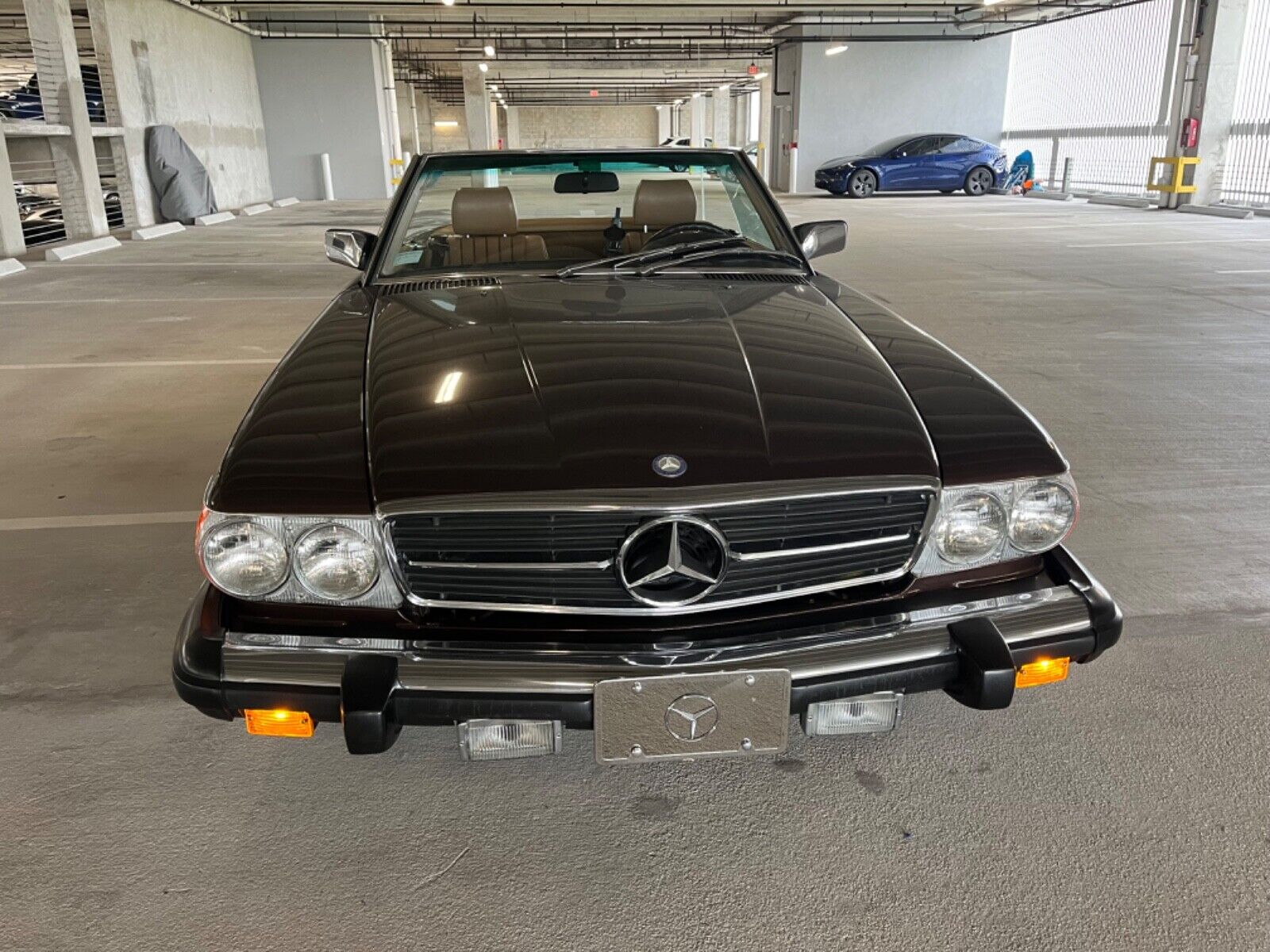 Mercedes-Benz-SL-Class-Cabriolet-1985-9