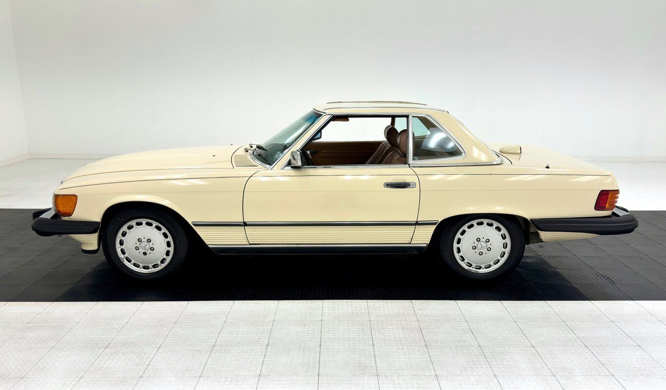 Mercedes-Benz-SL-Class-Cabriolet-1986-1