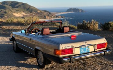 Mercedes-Benz-SL-Class-Cabriolet-1986-24