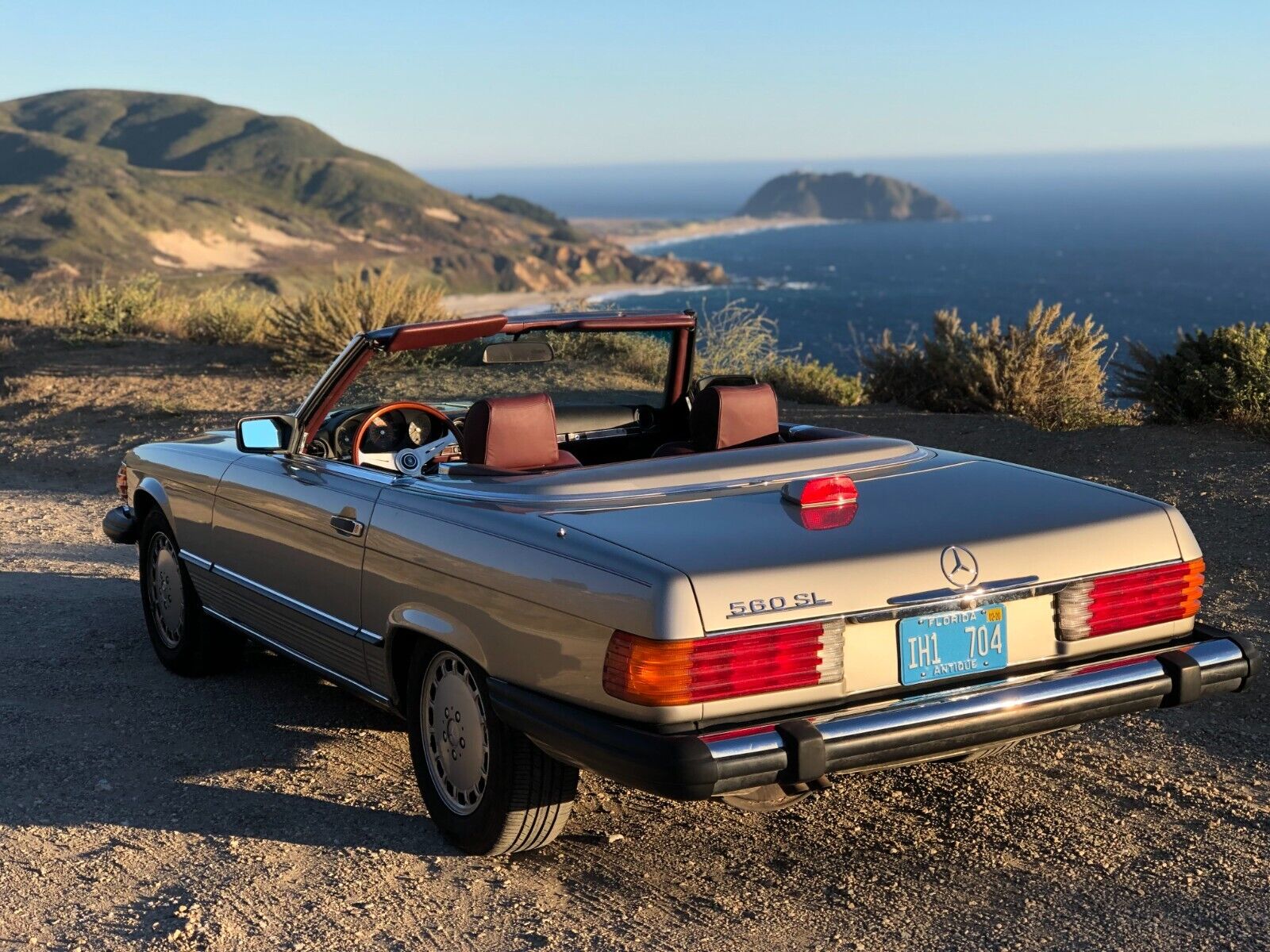 Mercedes-Benz-SL-Class-Cabriolet-1986-24