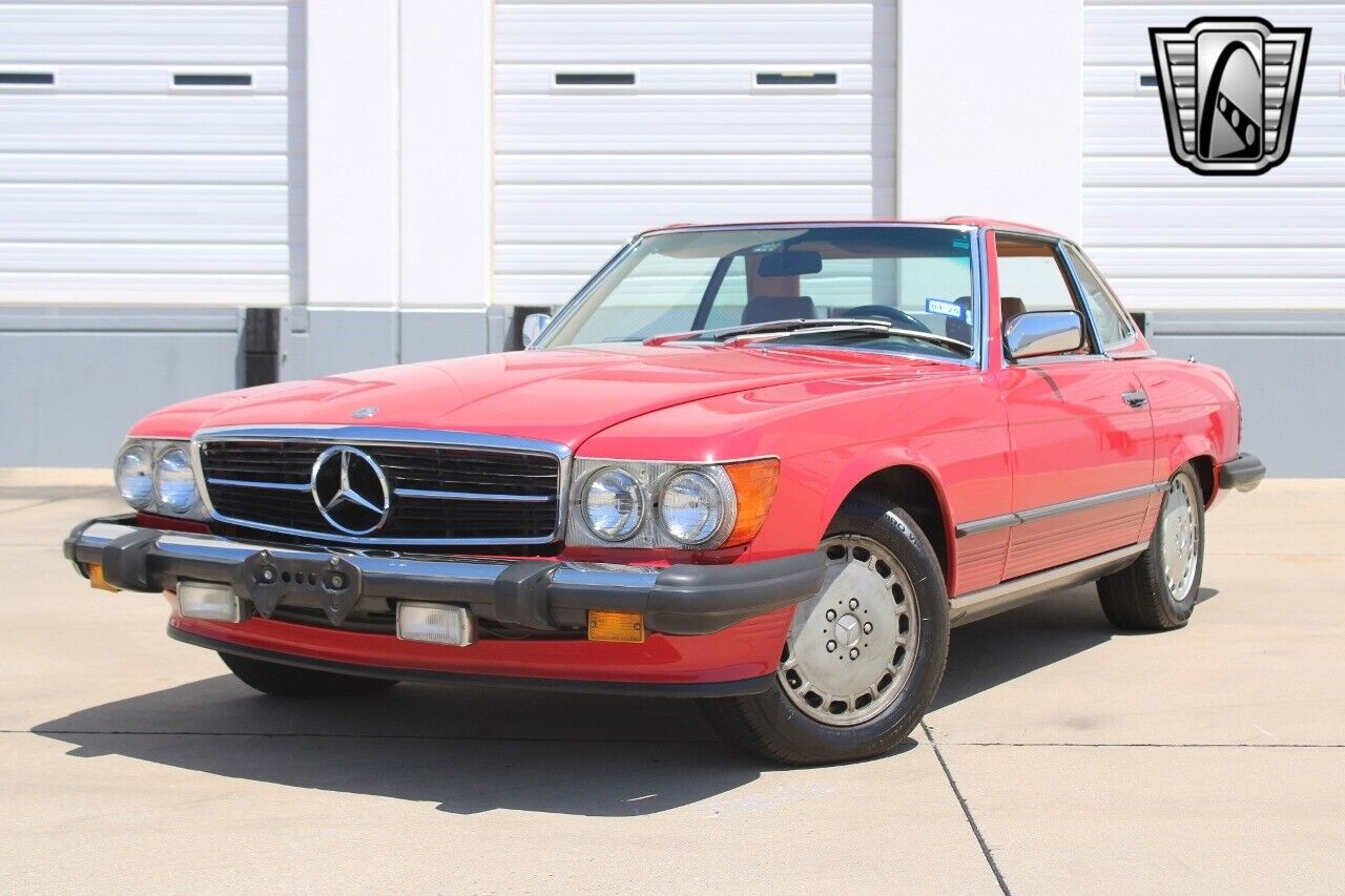 Mercedes-Benz-SL-Class-Cabriolet-1986-3