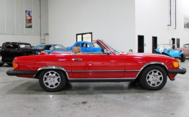 Mercedes-Benz-SL-Class-Cabriolet-1986-5