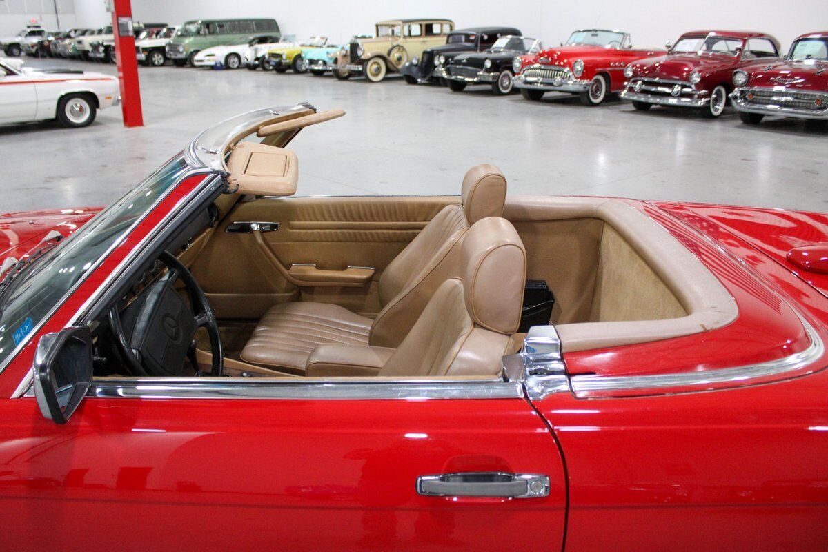 Mercedes-Benz-SL-Class-Cabriolet-1986-9