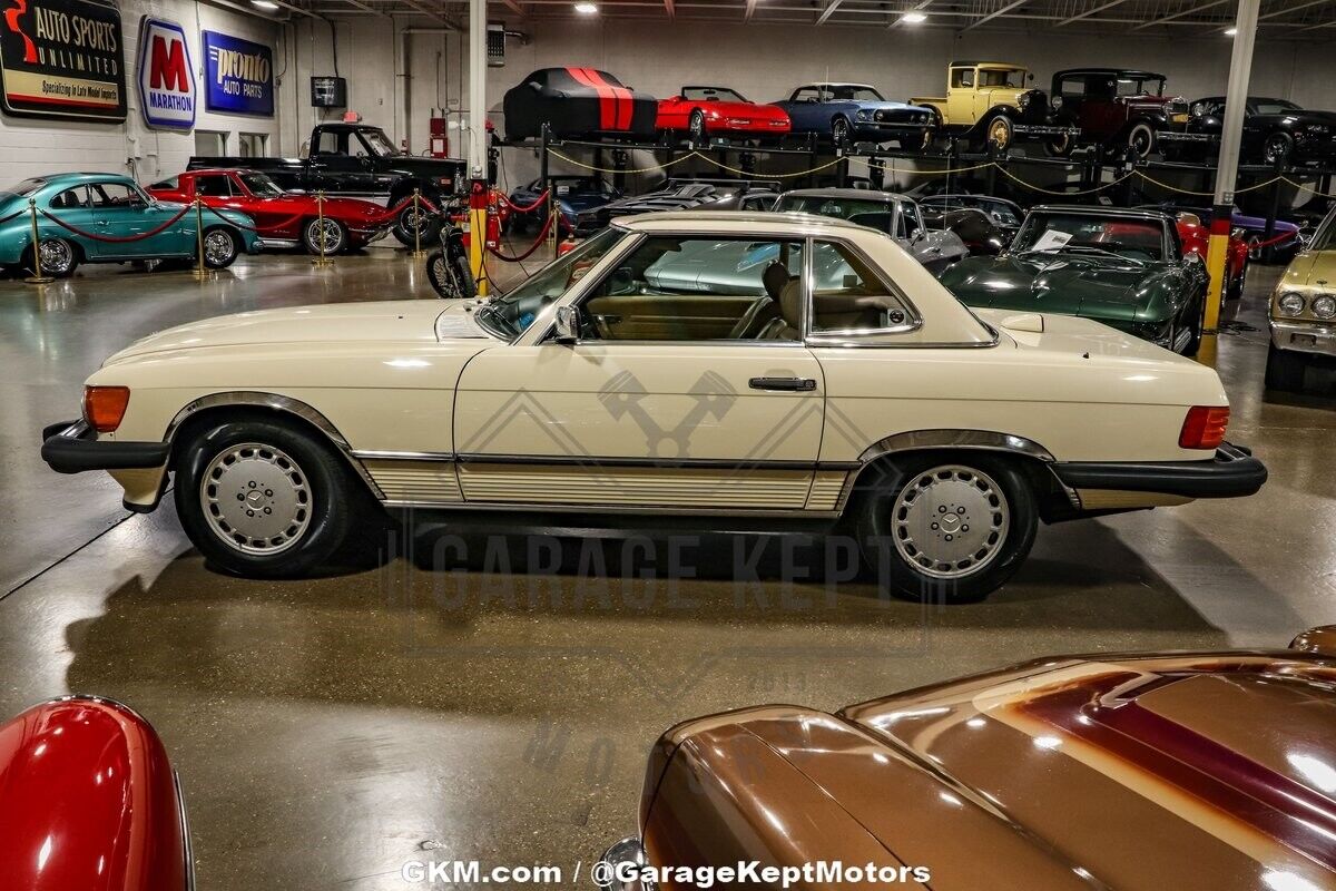 Mercedes-Benz-SL-Class-Cabriolet-1987-10