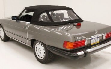 Mercedes-Benz-SL-Class-Cabriolet-1987-7