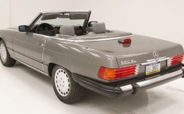 Mercedes-Benz-SL-Class-Cabriolet-1987-8