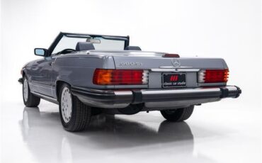 Mercedes-Benz-SL-Class-Cabriolet-1988-26