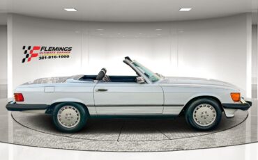 Mercedes-Benz-SL-Class-Cabriolet-1988-4