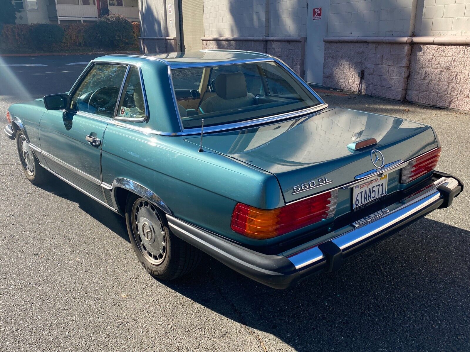 Mercedes-Benz-SL-Class-Cabriolet-1989-17