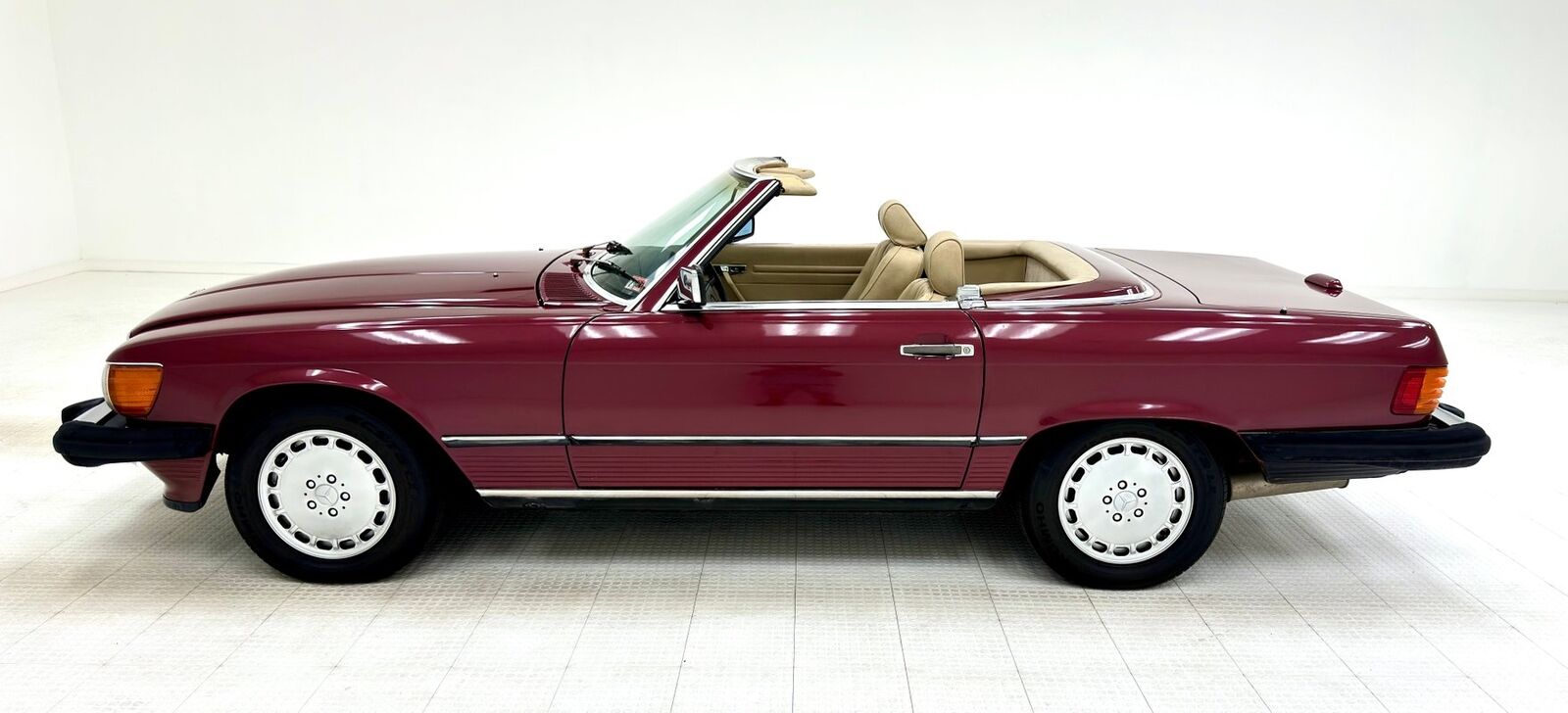 Mercedes-Benz-SL-Class-Cabriolet-1989-3