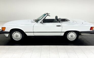 Mercedes-Benz-SL-Class-Cabriolet-1989-5