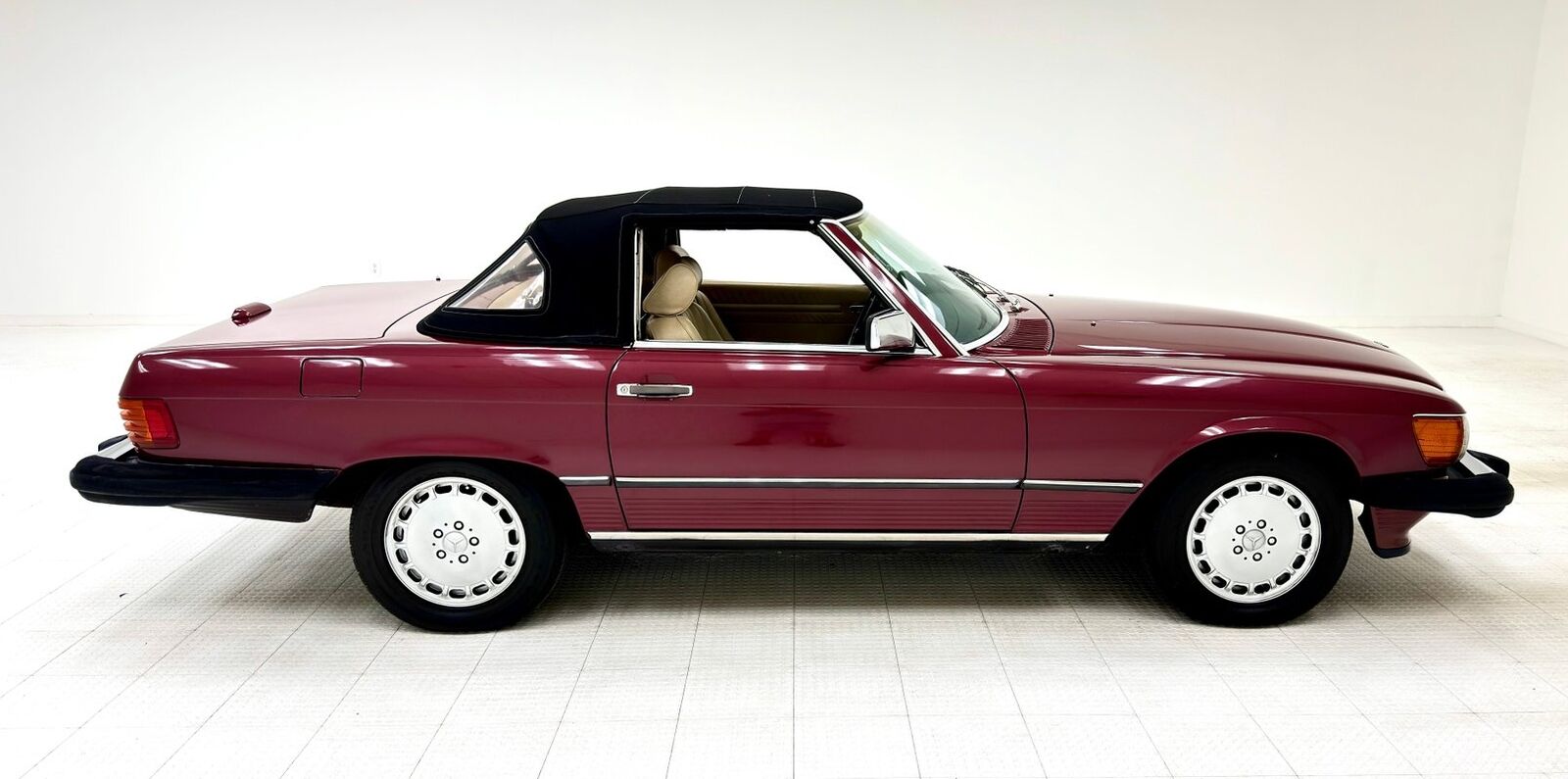 Mercedes-Benz-SL-Class-Cabriolet-1989-8