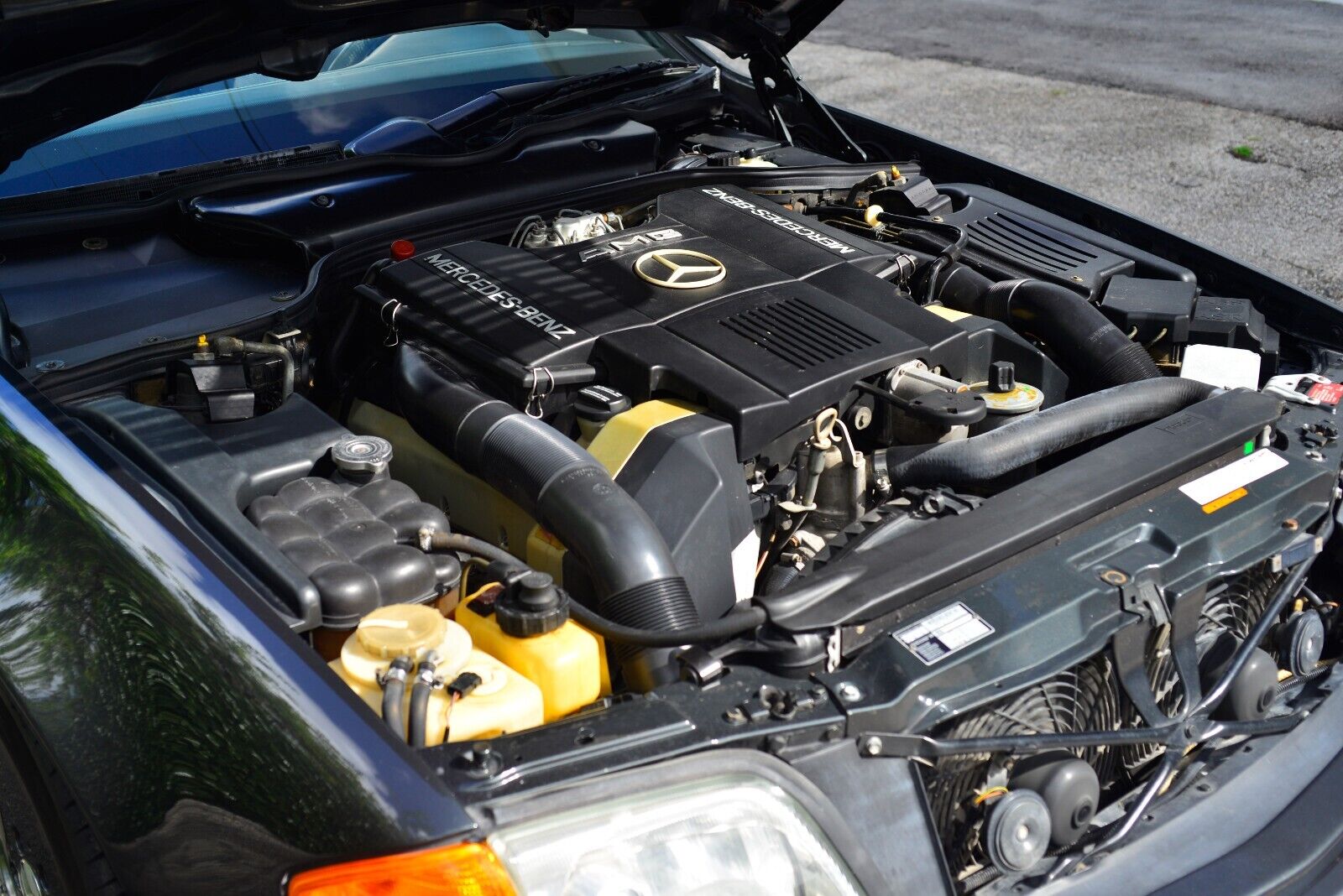 Mercedes-Benz-SL-Class-Cabriolet-1990-38