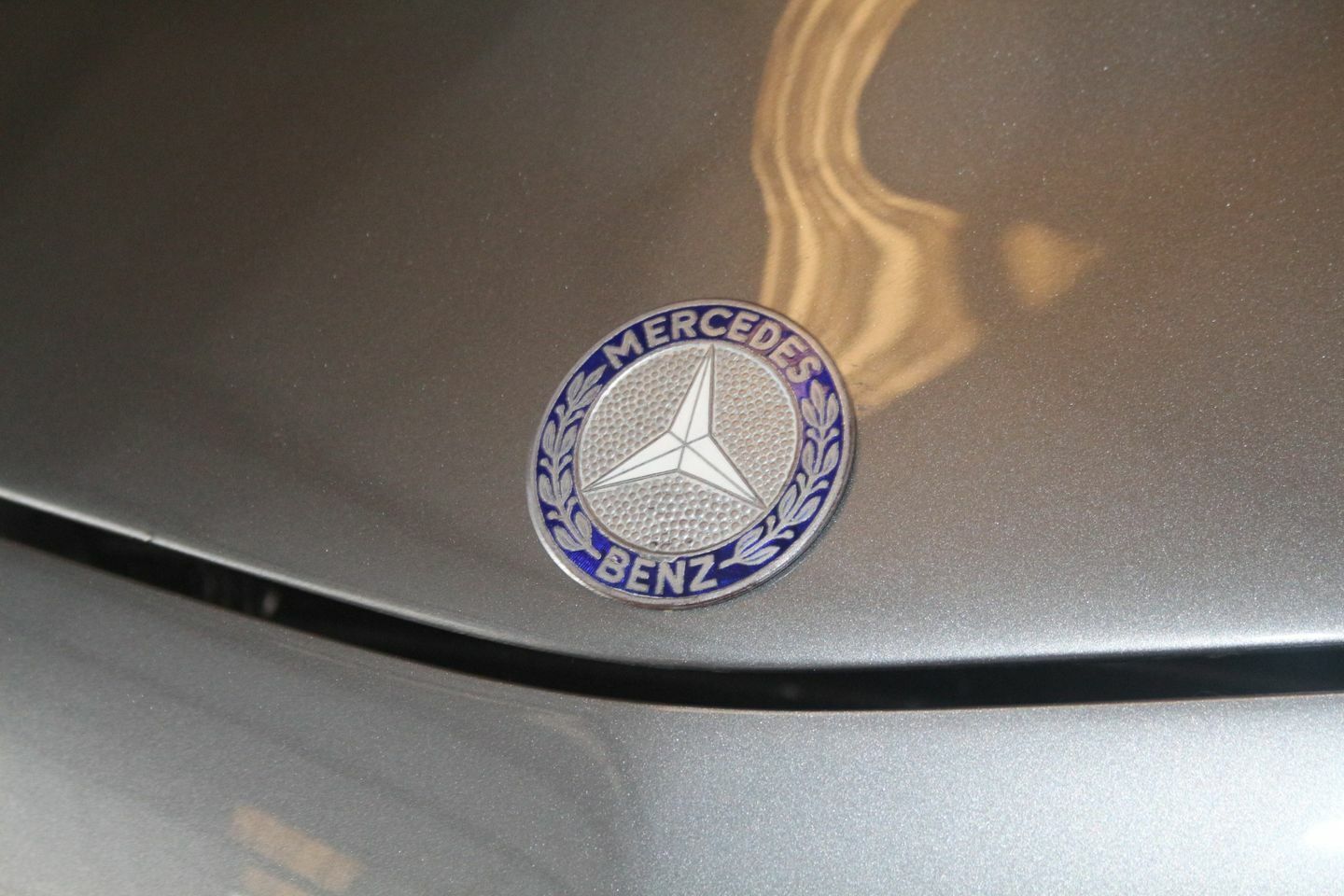 Mercedes-Benz-SL280-PAGODA-1970-13