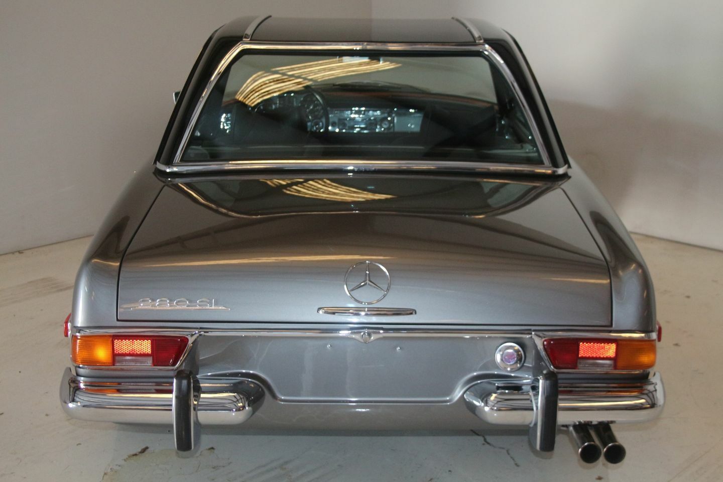 Mercedes-Benz-SL280-PAGODA-1970-15