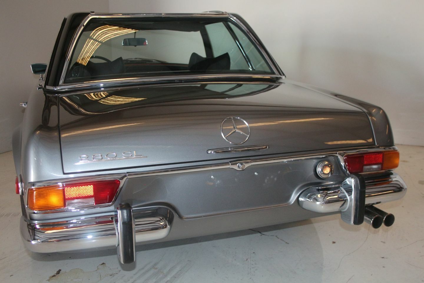 Mercedes-Benz-SL280-PAGODA-1970-20