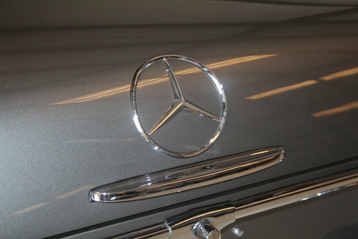 Mercedes-Benz-SL280-PAGODA-1970-22