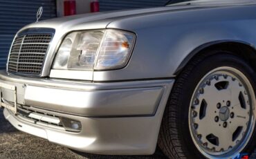 Mercedes-Benz-W124-1995-3